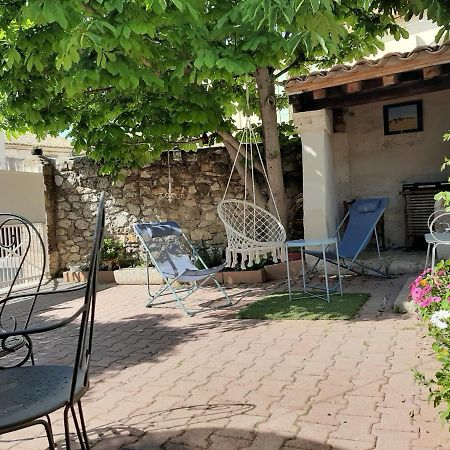 La Capucinette A L'Ombre Du Marronnier Βίλα Maussane les Alpilles Εξωτερικό φωτογραφία